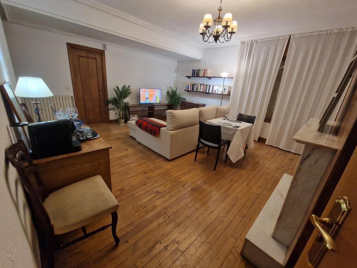 Hostal Lizuniaga Bera  Zewnętrze zdjęcie