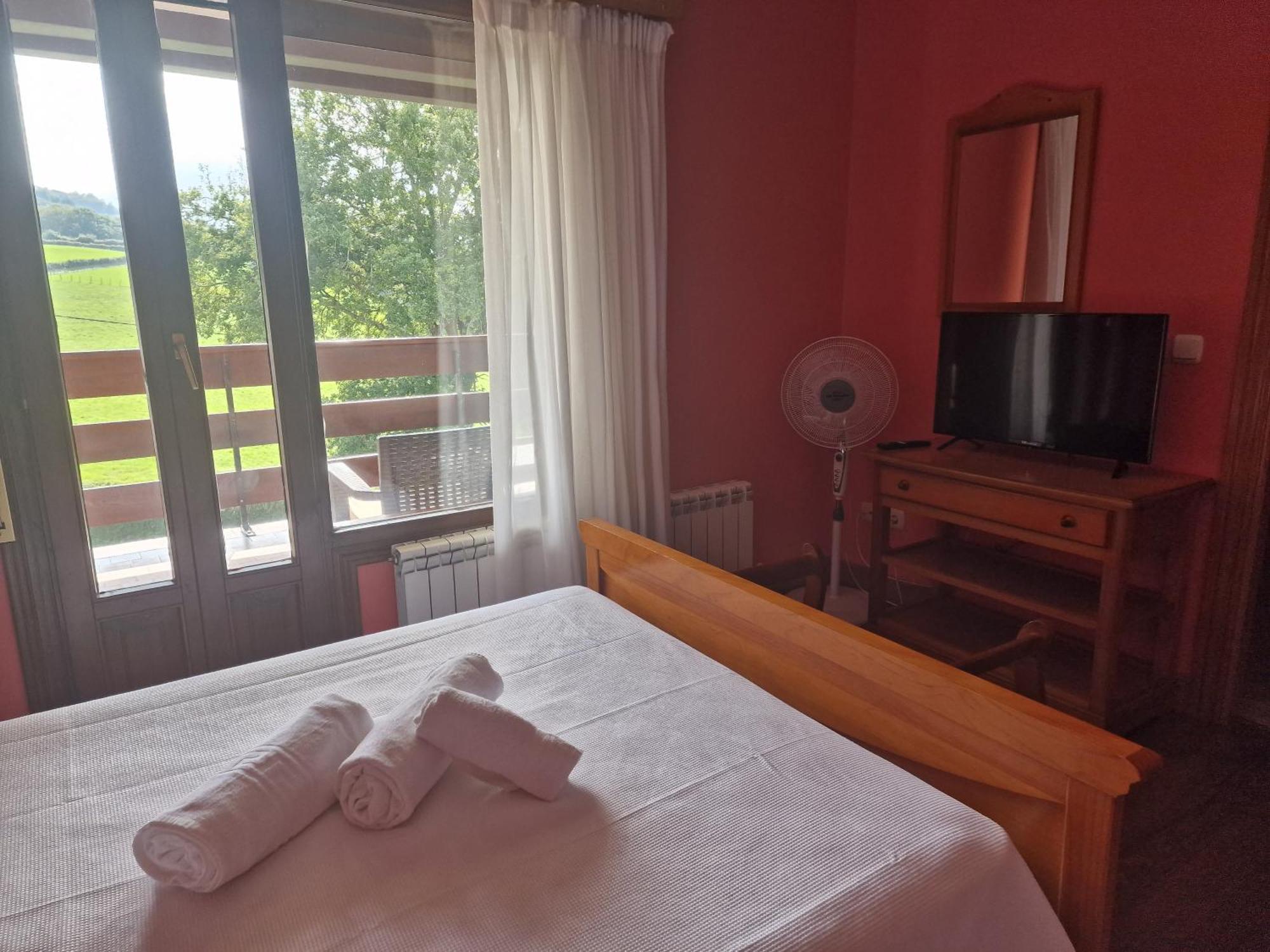 Hostal Lizuniaga Bera  Zewnętrze zdjęcie